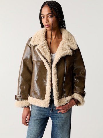 Pull&Bear Jacke in Braun: Vorderseite