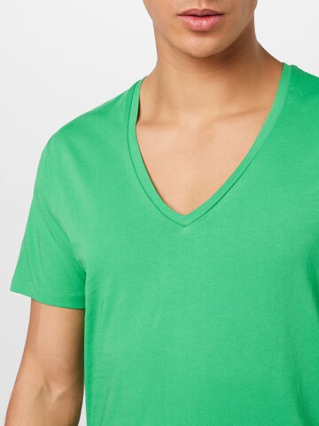 Coupe regular T-Shirt 'Quentin' DRYKORN en vert