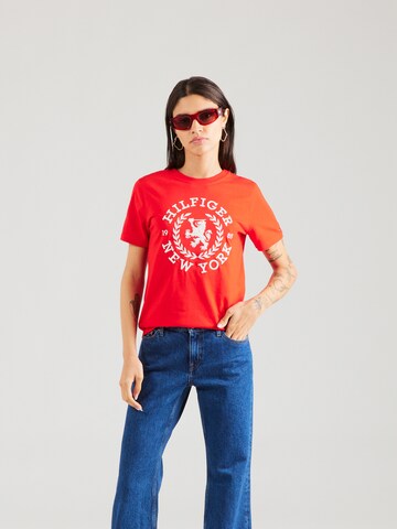 T-shirt TOMMY HILFIGER en rouge : devant