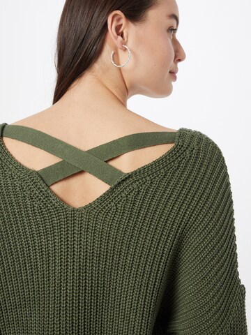 ABOUT YOU Пуловер 'Liliana' в зелено