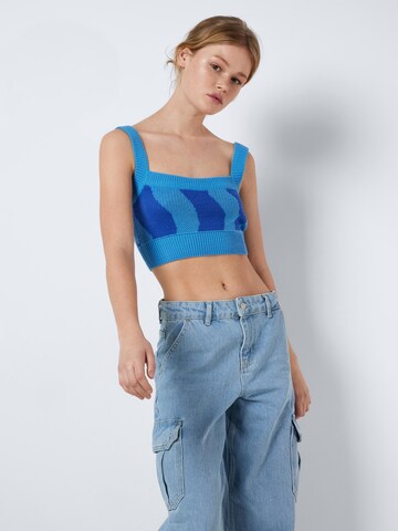 Top in maglia 'Cosmic' di Noisy may in blu: frontale