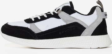 Baskets basses Spyder en noir : devant