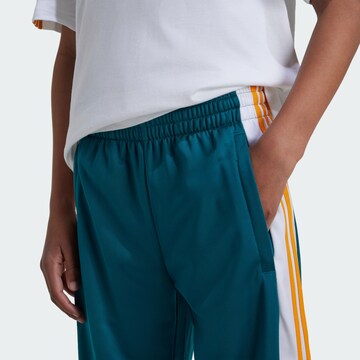 ADIDAS ORIGINALS Regular Pants 'Adibreak' in Green