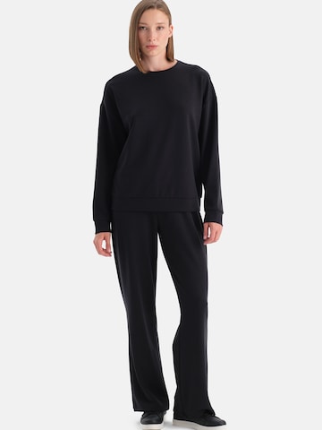 Regular Pantalon Dagi en noir