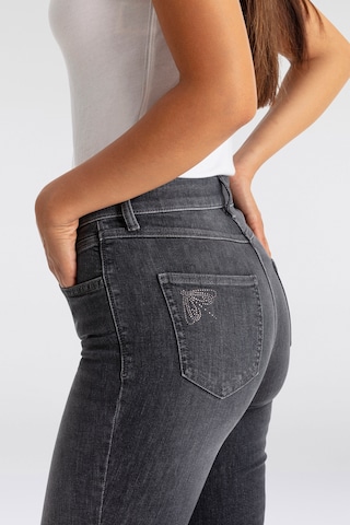 MAC Slimfit Jeans in Grau