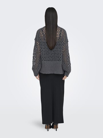 Pull-over 'BILLIE' ONLY en gris