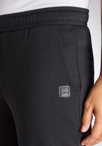 JOHN DEVIN Regular Trousers in Black
