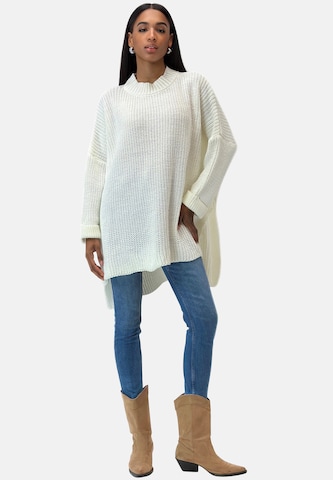 Elara Pullover i hvid