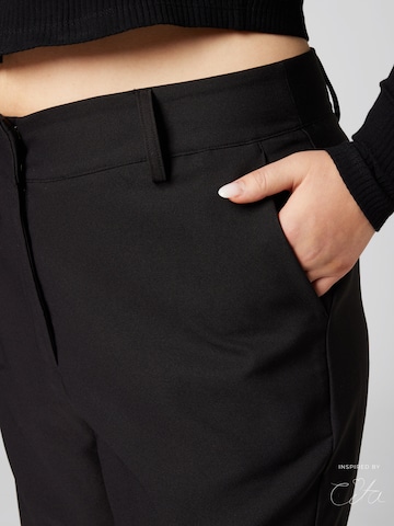 Regular Pantalon 'Samara' Guido Maria Kretschmer Curvy en noir