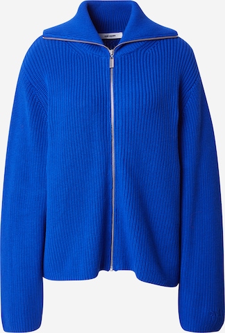 Cardigan Oval Square en bleu : devant