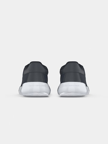 TOMMY HILFIGER Tenisky – modrá