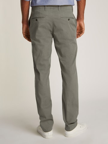 Regular Pantalon chino 'DENTON' TOMMY HILFIGER en gris : derrière