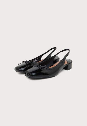 STEVE MADDEN Балетки с ремешком 'Loved' в Черный