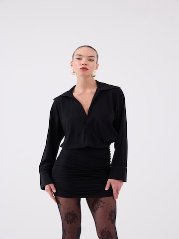 HOLLY LOLLY Kleid in Schwarz: Vorderseite