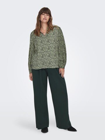 ONLY Carmakoma - Blusa en verde