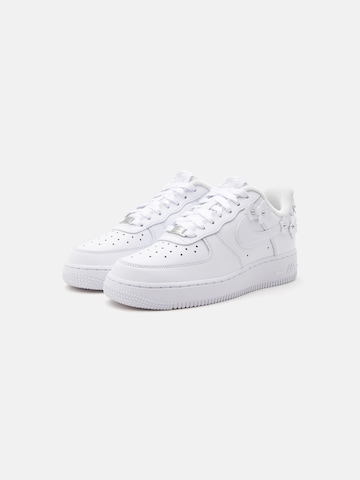 Nike Sportswear Sneakersy niskie 'AIR FORCE 1 '07' w kolorze biały
