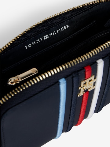 TOMMY HILFIGER Wallet 'Signature' in Blue