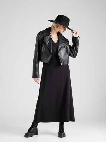 Robe 'MESMERA' DRYKORN en noir