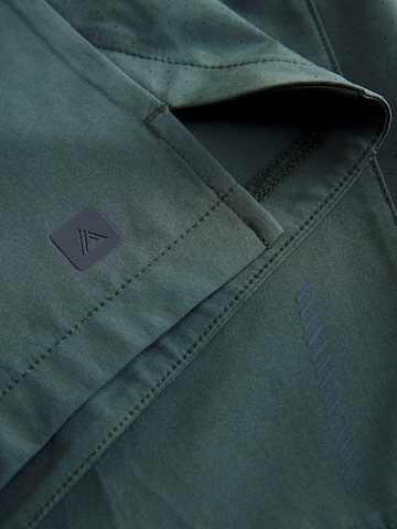 Regular Pantaloni sport 'Active' de la Next pe verde