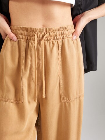 ONLY Loose fit Trousers 'KENYA' in Brown