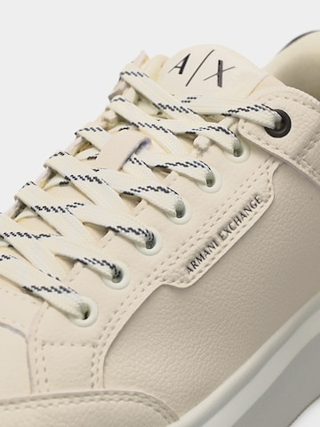 ARMANI EXCHANGE Низкие кроссовки 'VENICE' в Белый