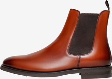 Henry Stevens Chelsea boots in Bruin