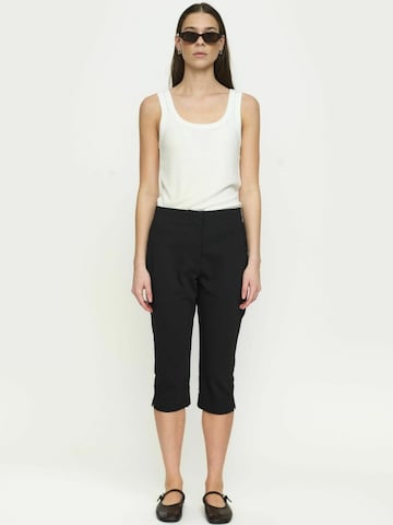 Soft Rebels Szabványos Nadrág ' SRHibiscus ' - fekete: elől