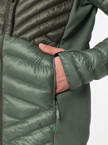 VAUDE Sports jacket 'Sesvenna Pro II' in Green
