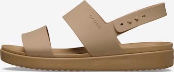 Crocs Pistokkaat 'Brooklyn' värissä ruskea: etupuoli