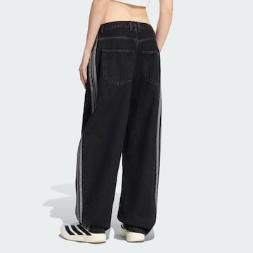 ADIDAS ORIGINALS Barrel Jeans in Schwarz