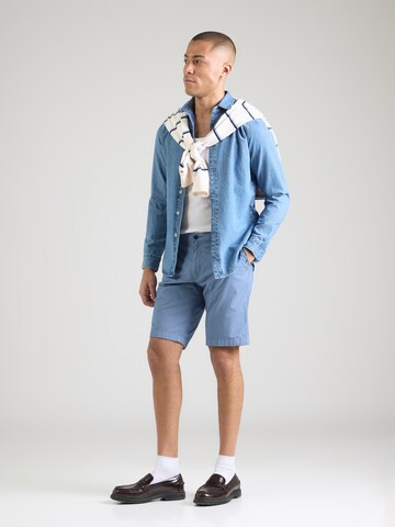 bugatti Regular Shorts in Blau