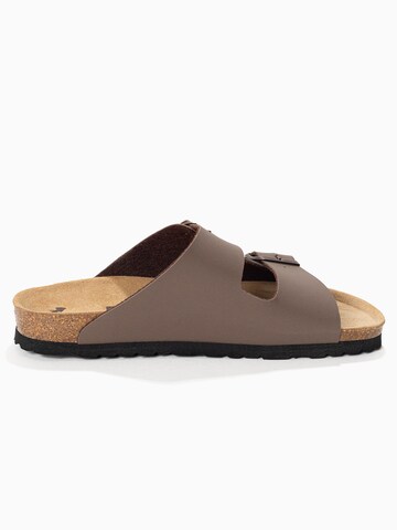 Bayton Open shoes 'Atlas' in Brown