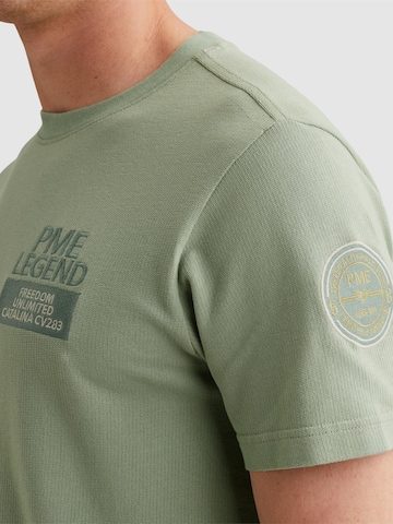 Maglietta 'T-shirt in jersey with multiple badges' di PME Legend in verde