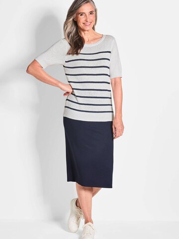 Goldner Pullover in Weiß