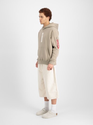 ALPHA INDUSTRIES Sweatshirt i beige