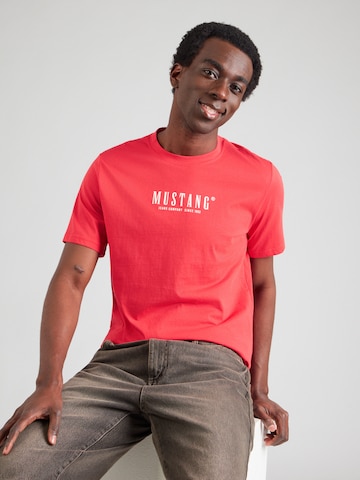 MUSTANG Póló 'Style Austin' - piros: elől