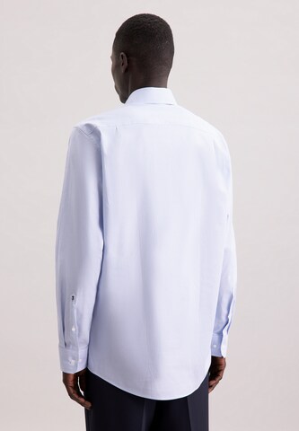 Coupe slim Chemise business 'Schwarze Rose' SEIDENSTICKER en bleu