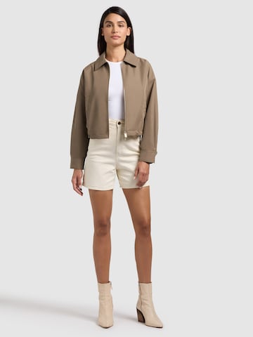 khujo - Chaqueta de entretiempo 'Tovee' en marrón