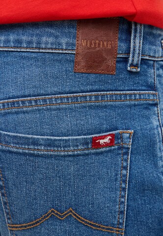 MUSTANG Tapered Jeans 'Charlotte' in Blau