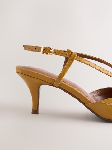 Next - Zapatos destalonado en amarillo