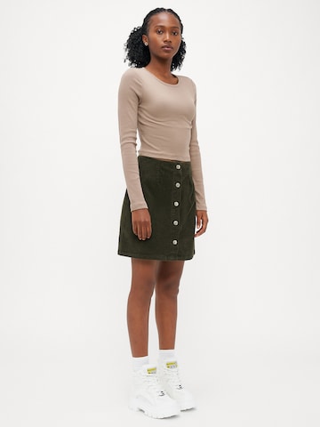 Vero Moda Petite Skirt 'VMETTA' in Green