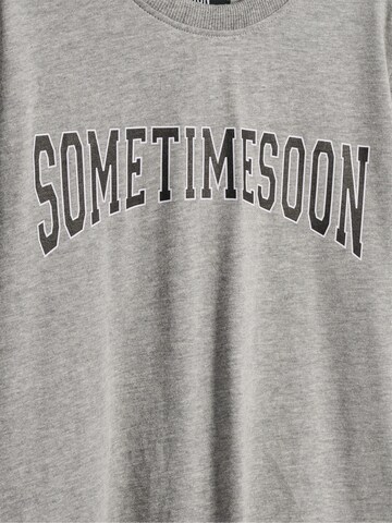 SOMETIME SOON Shirts i grå