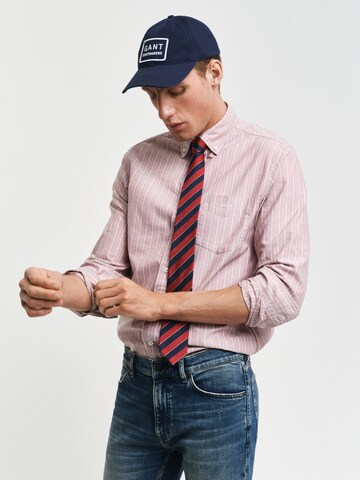 GANT Regular Fit Hemd in Rot: Vorderseite