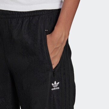 ADIDAS ORIGINALS Loosefit Hose in Schwarz