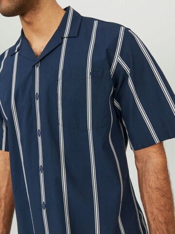 R.D.D. ROYAL DENIM DIVISION Regular fit Button Up Shirt in Blue