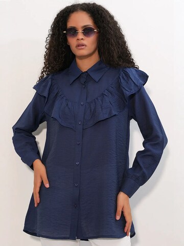 Bigdart Blouse in Blauw: voorkant
