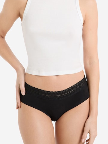 Culotte 'INVISIBLE W24' ETAM en noir : devant