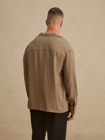 Coupe regular Chemise 'Elia' DAN FOX APPAREL en beige