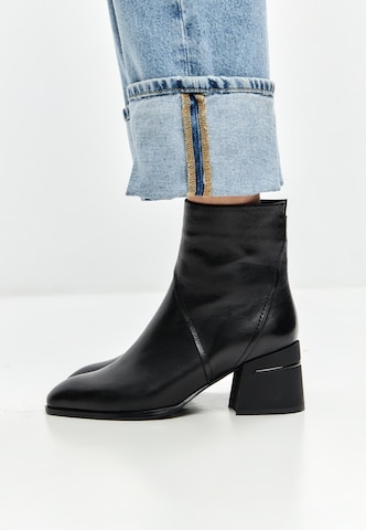 Bottines CESARE GASPARI en noir