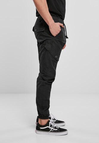 Effilé Pantalon cargo 'Ray' Brandit en noir